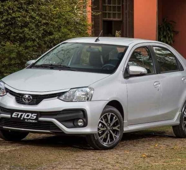 Toyota Etios Cab Service in Nashik